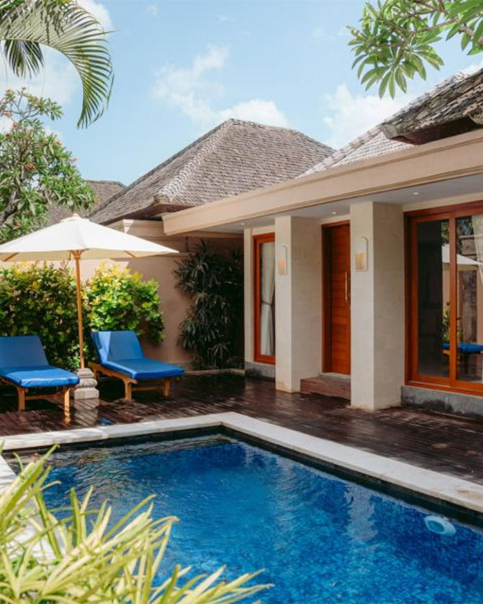 Pool villa with sun loungers, The Bidadari